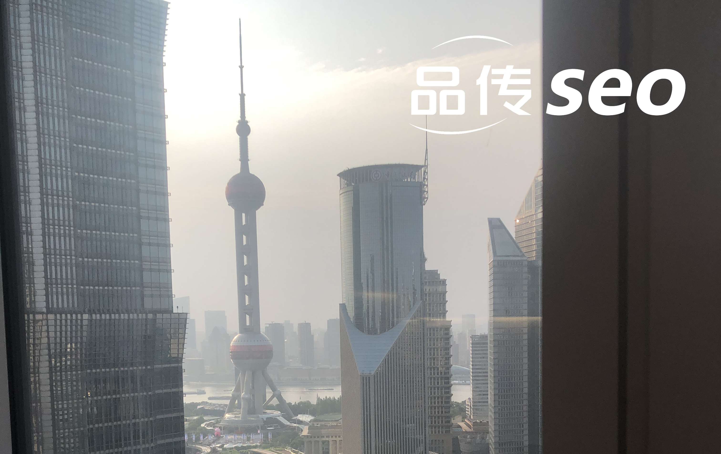 定制开发，为企业网站注入独特灵魂